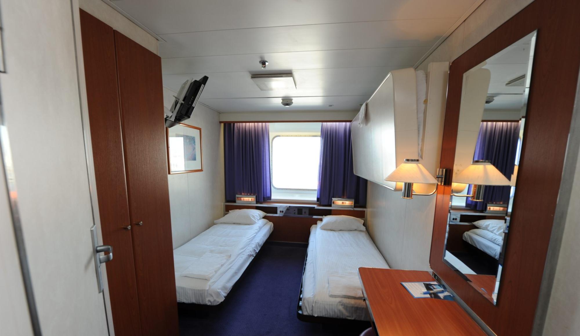 Cabine équipée, deux lits simples