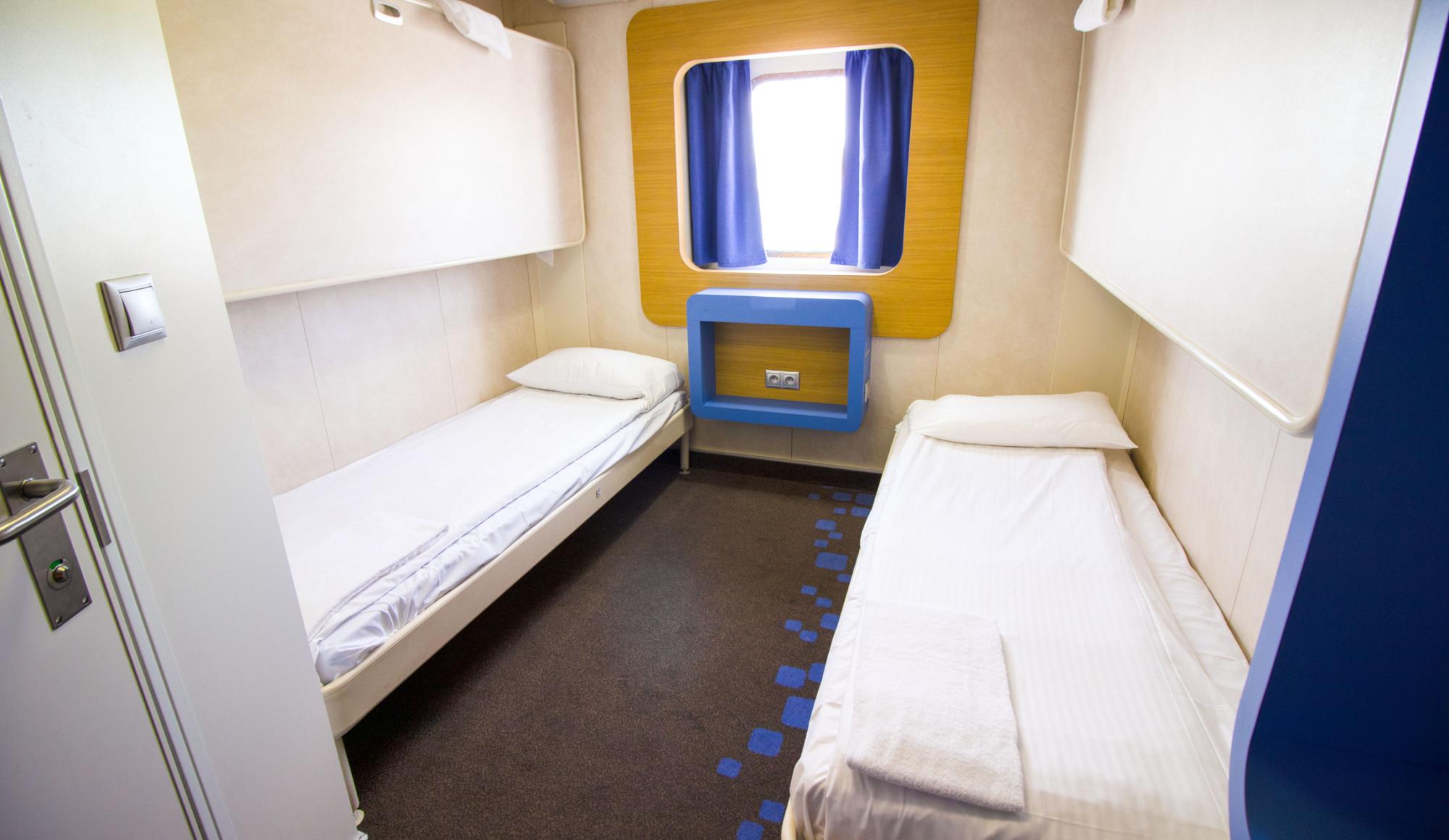 girolata cabines quatre lits avec vue mer