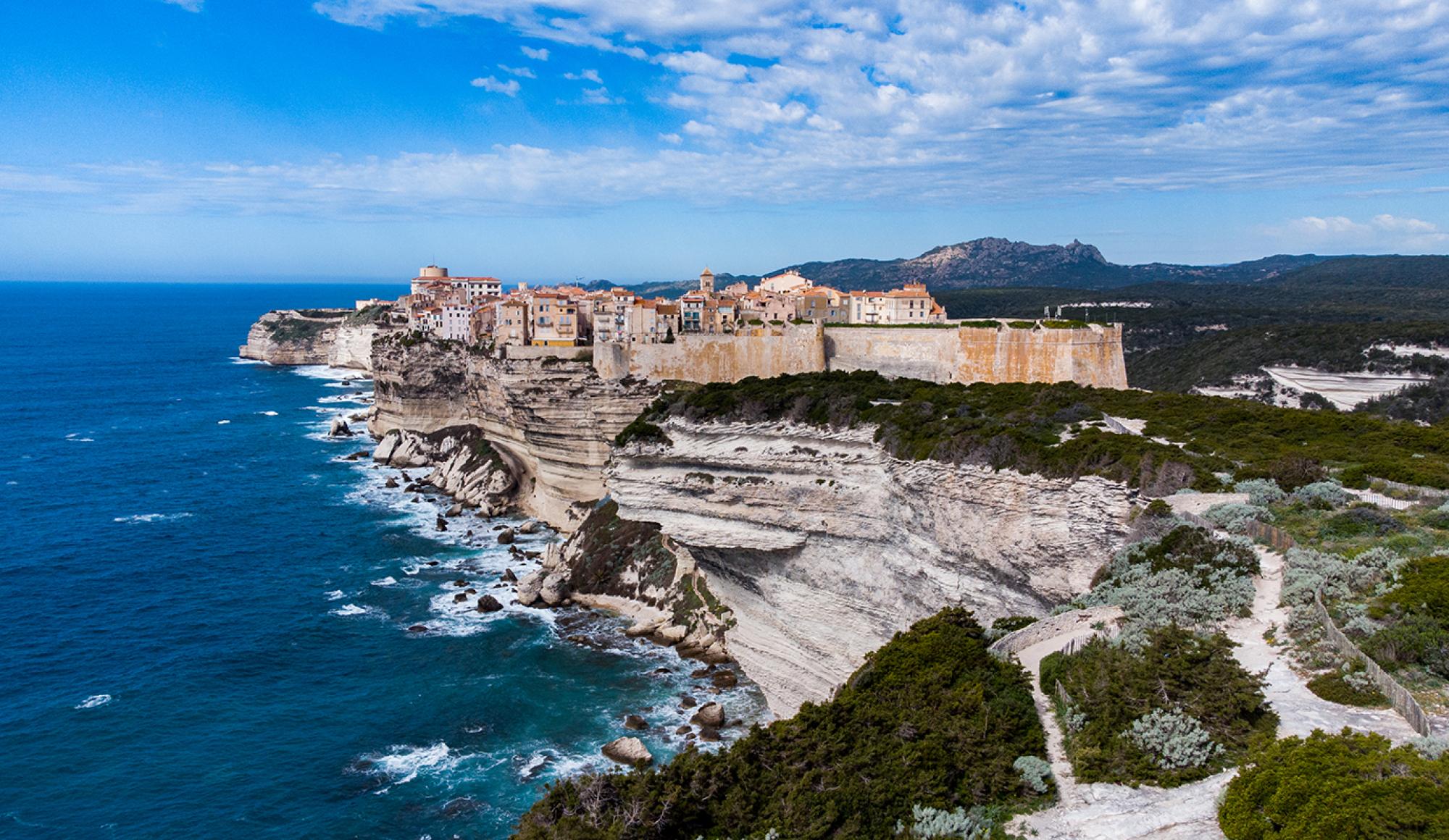 bonifacio et ses falaises