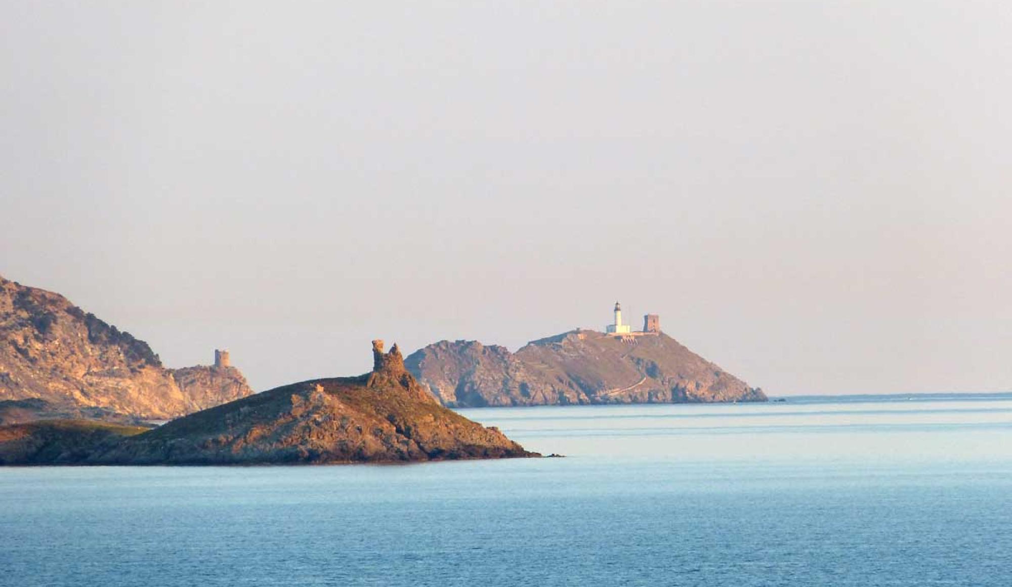 Les iles Finocchiarola dans le cap corse
